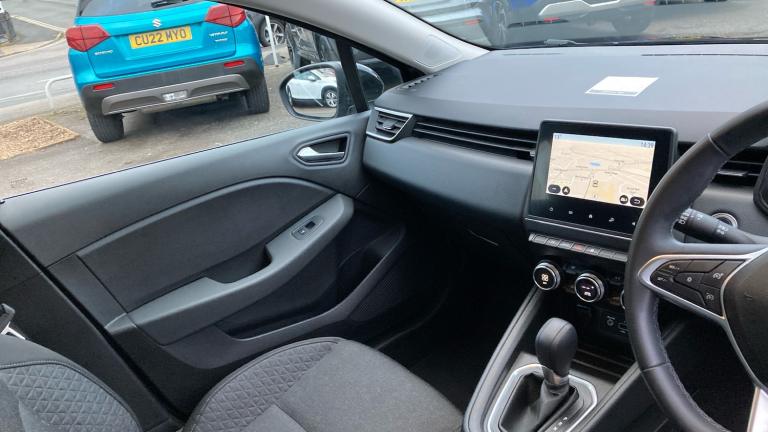 2022 Renault Clio 1.6 E-TECH Hybrid 140 Iconic 5dr Auto HATCHBACK PETROL/ELECTRIC Automatic