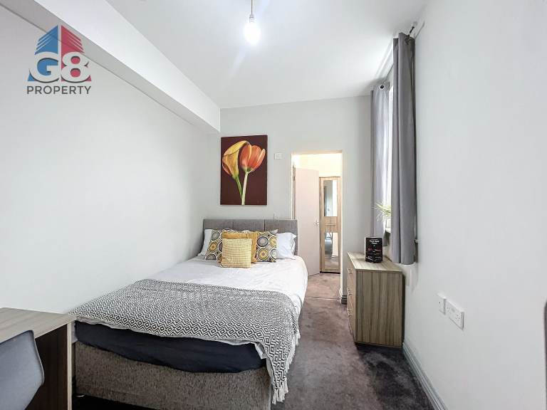  Rose Avenue, Doncaster - Ensuite Double Room