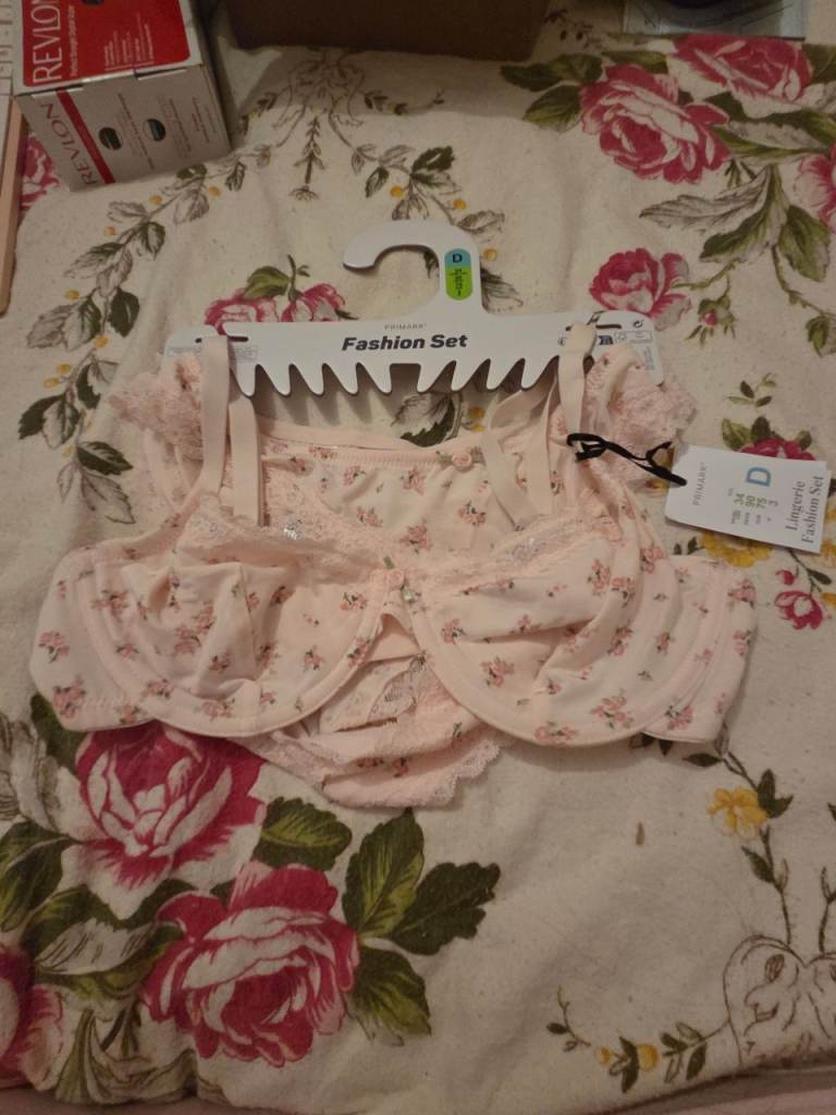 Primark Bra And Knicker Set Size 34D
