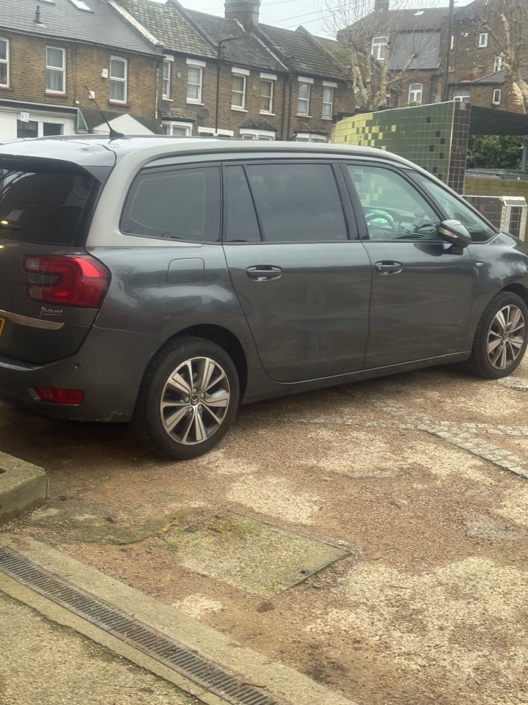 Citroen, GRAND C4 PICASSO, MPV, 2015, Semi-Auto, 1560 (cc), 5 doors