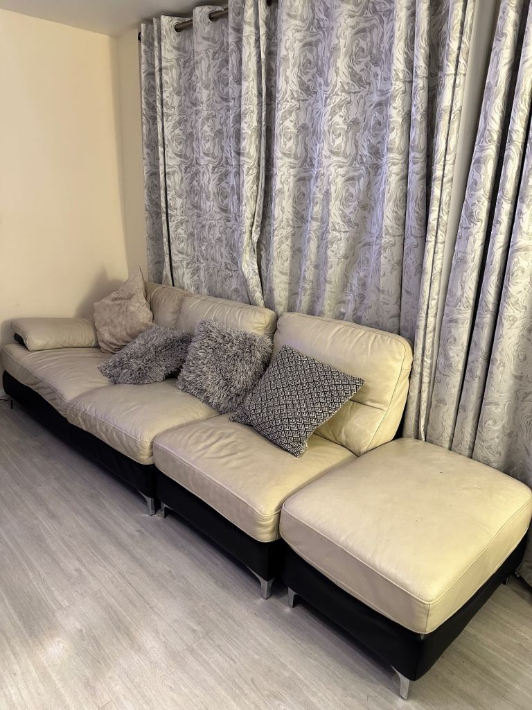 Cream & Black 5-Piece Modular Corner Sofa with Footstool – Must Go Before Dec 20th