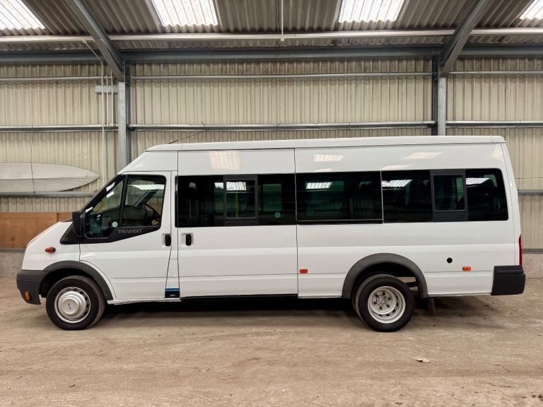 Fantastic 1 owner ford transit 17 seat minibus a mere 48k clean bus 