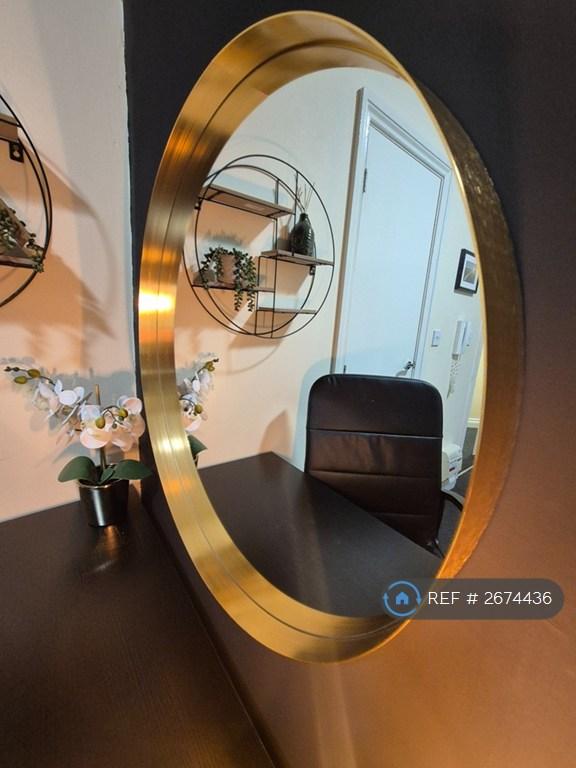 1 bedroom in Radford Road, Nottingham, NG7 (#2674436)