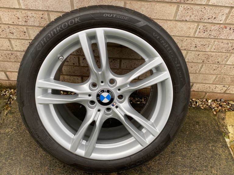 BMW 400M single Rear wheel, tyre and tpms
