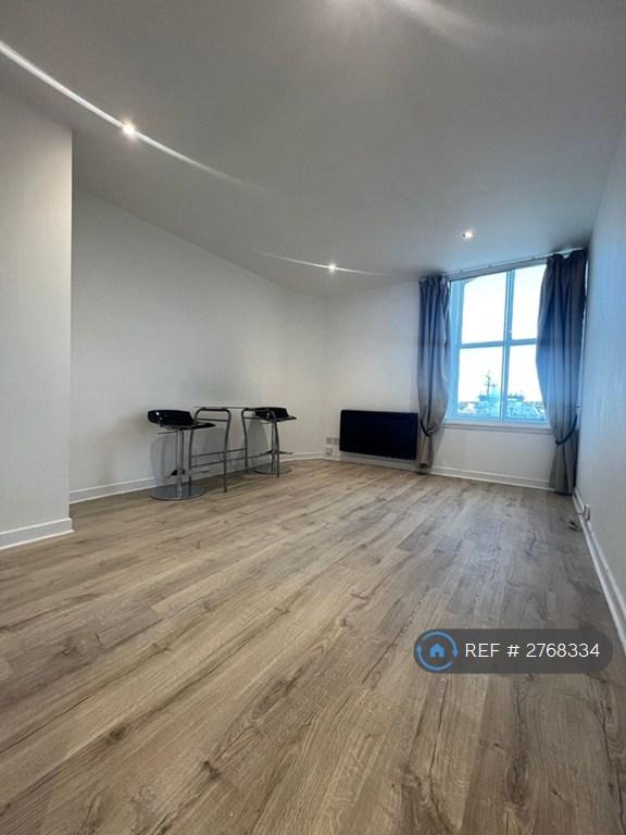 1 bedroom flat in Trinity House, Aberdeen, AB11 (1 bed) (#2768334)