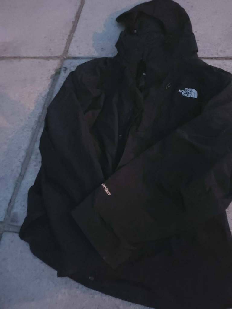 The North Face Hyvent Black Jacket – Good Condition