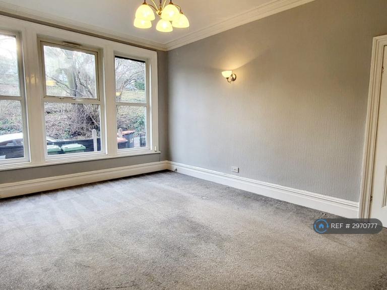 1 bedroom flat in Wood Lane, Headingley, Leeds, LS6 (1 bed) (#2970777)