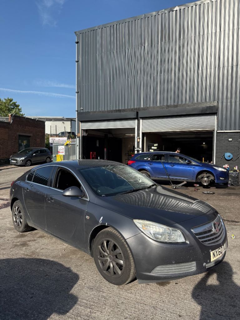 Vauxhall, INSIGNIA, Hatchback, 2010, Manual, 1956 (cc), 5 doors