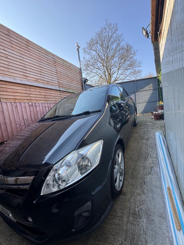 Toyota Auris 2011 Hybrid Automatic