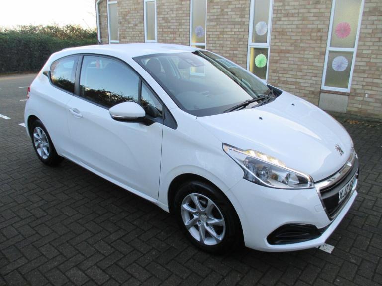 2015 Peugeot 208 1.0 PureTech Active 3dr HATCHBACK PETROL Manual