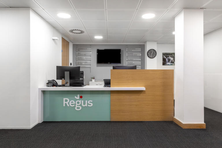 Brighton - BN13XF \ Establish a Professional Presence for Your Business