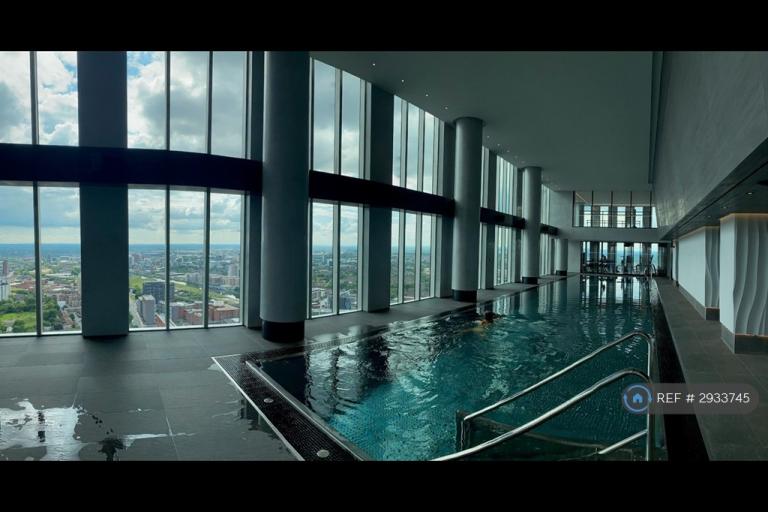 2 bedroom flat in Elizabeth Tower, Manchester, M15 (2 bed) (#2933745)