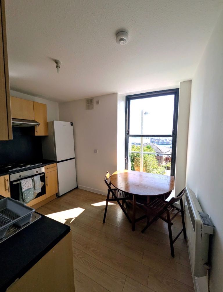 2 bed, fully furnished flat, Arbroath Road