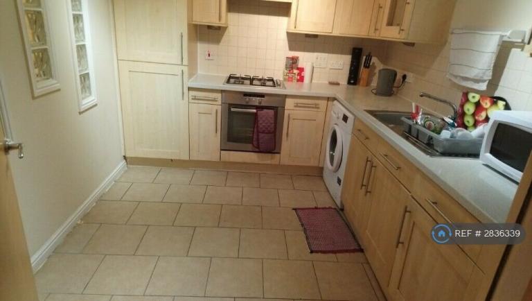 2 bedroom flat in Pilrig Heights, Edinburgh, EH6 (2 bed) (#2836339)