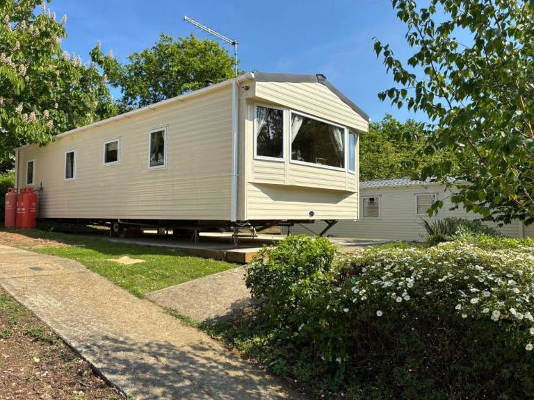 **Excellent value 3bedroom holiday home-no site fee's until 2027**