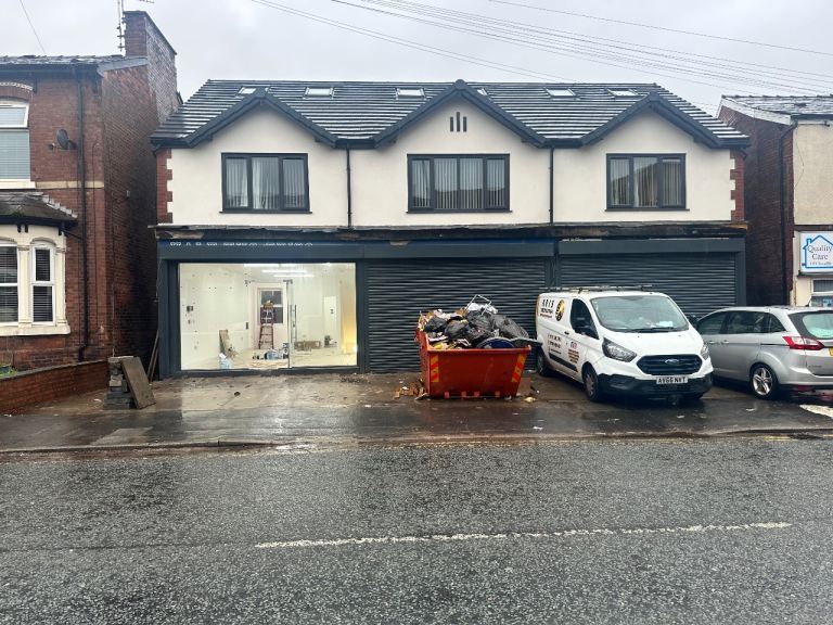Prominent Shaw Heath retail unit with parking for 2 cars
