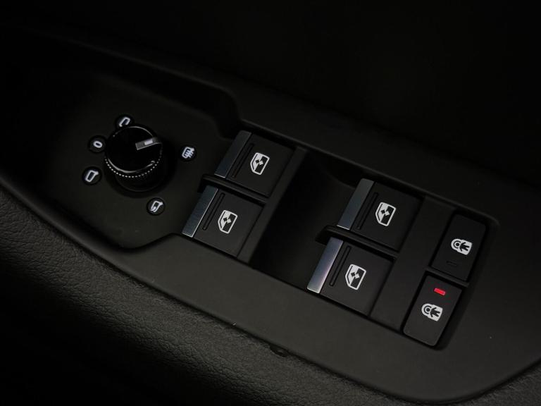 2022 Audi A6 Saloon 2.0 TFSI 45 S line S Tronic quattro Euro 6 (s/s) 4dr SALOON Petrol Automatic