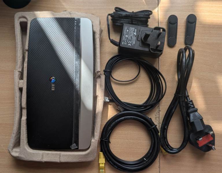 NEW BTHUB4 BT Home Smart Hub WiFi Box 4.0 TYPE B bundled with BT power supply