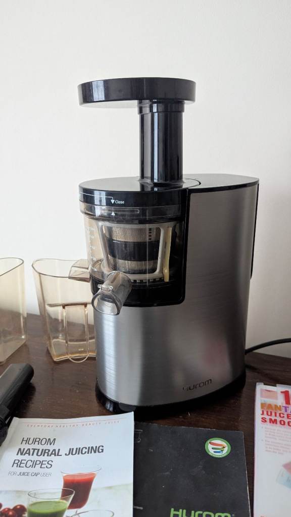 Hurom slow juicer 