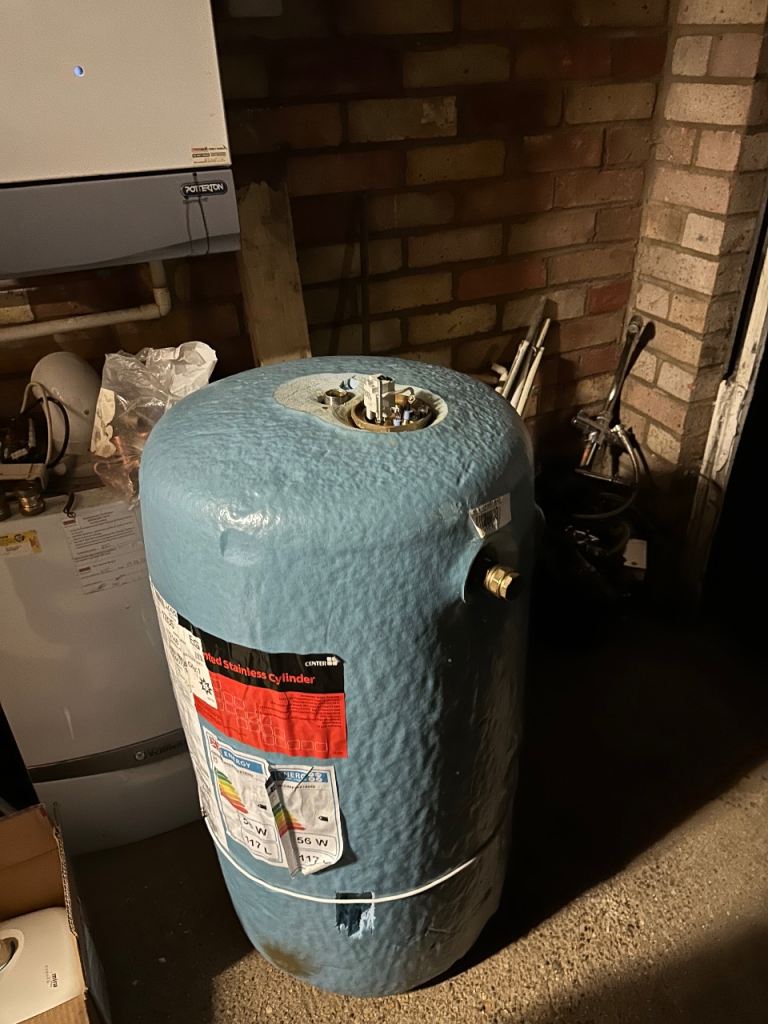 Near new Indirect hot water cylinder 117 litres 