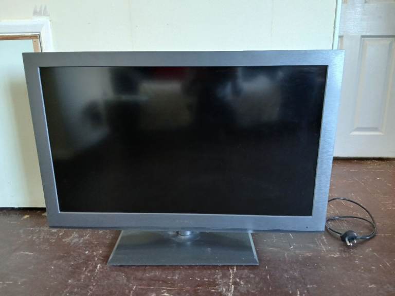 Bush 40" TV 
