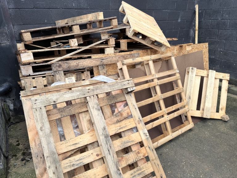 Pallets and scrap wood collection 