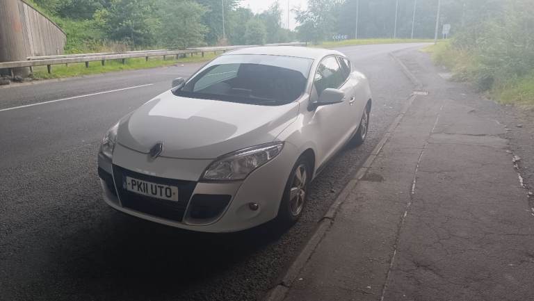 Renault MEGANE Coupe 2011 Manual, 1.9 dci 130 HP , 3 doors (1 year full MoT)