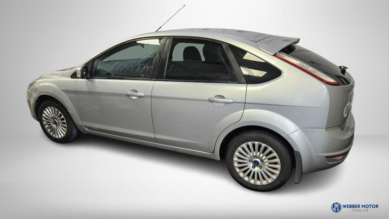 2008 Ford Focus 2.0 Titanium Hatchback 5dr Petrol Manual (170 g/km, 143 bhp) Hatchback Petrol Manual