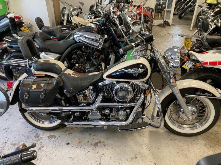  Harley-Davidson FLSTC HERITAGE NOSTALGIA COW GLIDE 1340 EVO (CLASSIC MOTORCYCLE