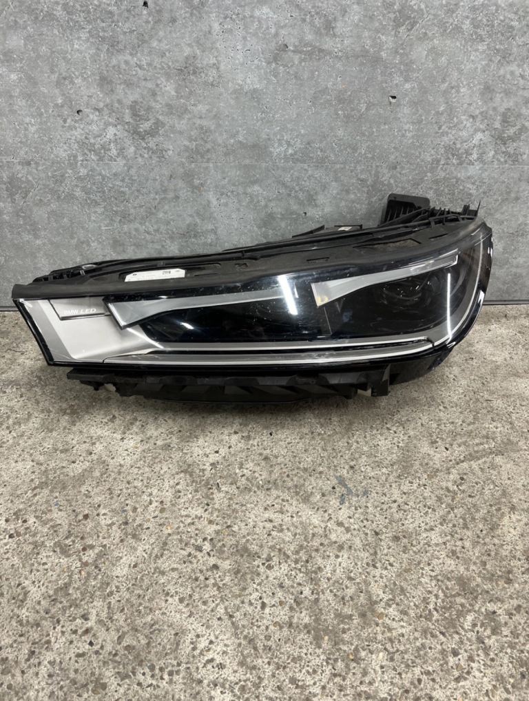 BMW IX20 I20 M60 FRONT LEFT SIDE LED HEADLIGHT 5A3CE93-04..2021..ON..