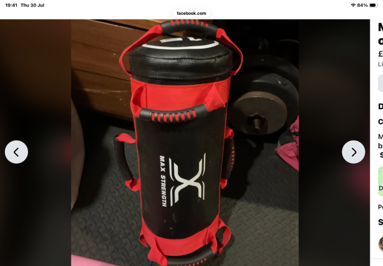 MAX STRENGTH Fitness Sandbag – Red/Black, Good Condition