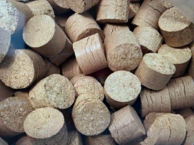 WOOD BRIQUETTES IN BAGS (approx. 15-20kg) 