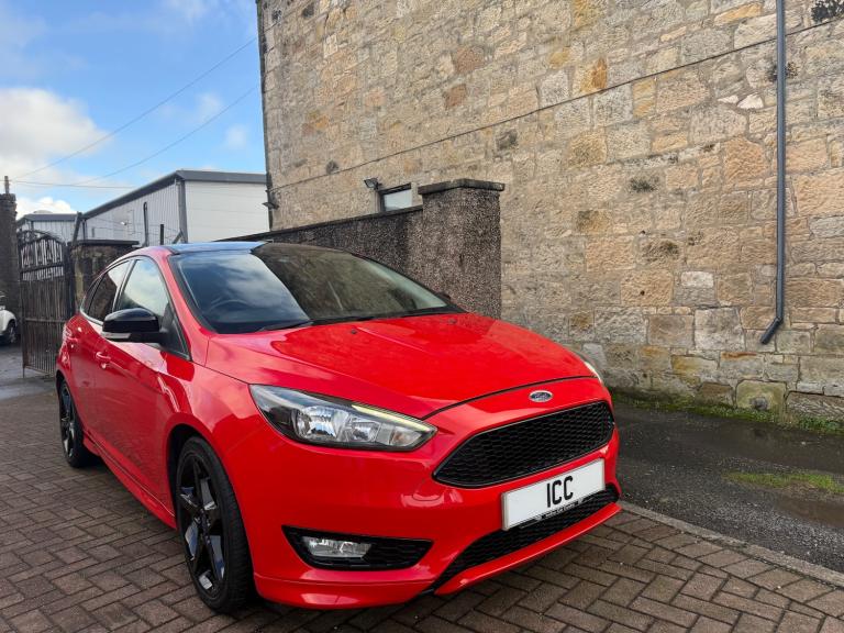 66 FORD FOCUS ZETEC S RED EDN 1.5 TURBO 5DR BODYKIT 18S TOUCHSCREEN PRIVACY B/TH