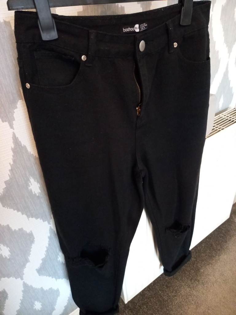 LADIES BLACK MOM DISTRESSED - SIZE 12