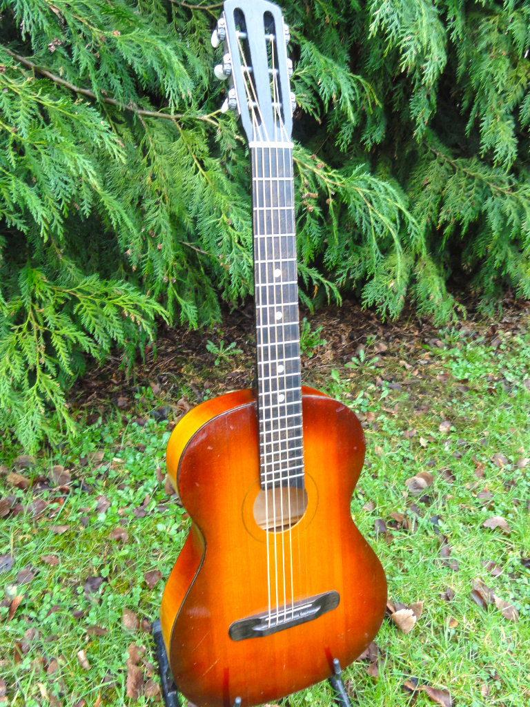 *Restored* Vintage Solid Wood Parlour Guitar - Sunburst - Plays Great - Acoustic