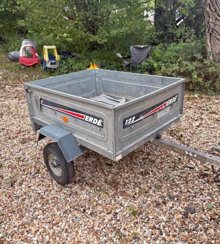 Erde 122 4 by 3 in vgc 