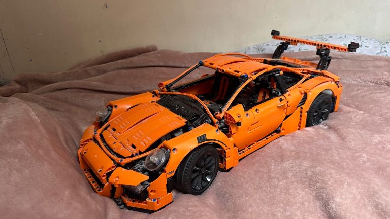 LEGO Technic Porsche 911 GT3 RS (set 42056)