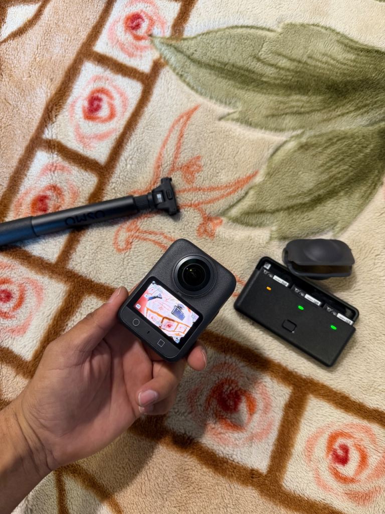 Insta360 One RS Action Camera with Battery Pack and Selfie Stick