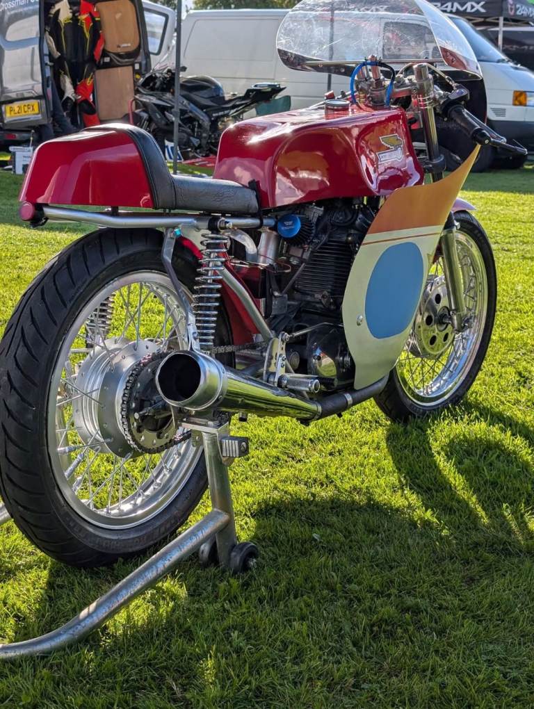 DUCATI 350CC RACE BIKE