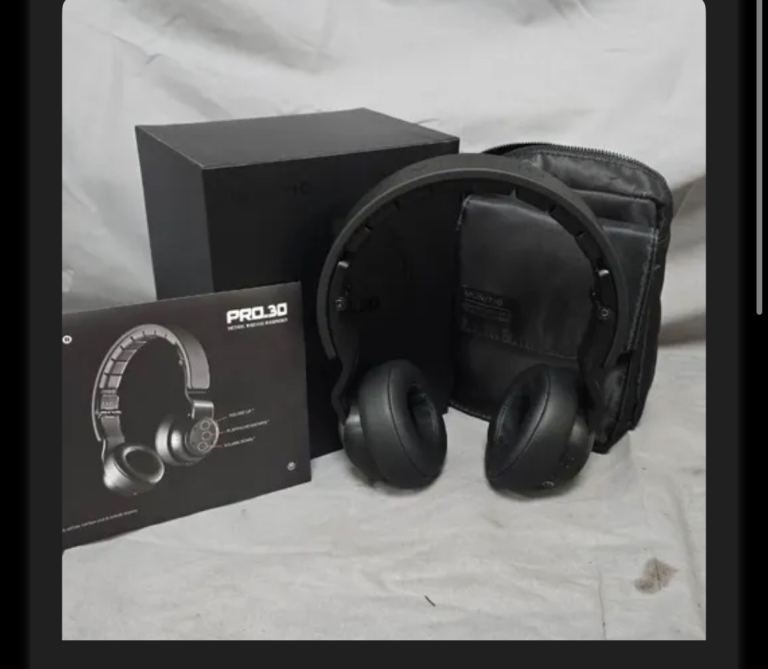 Brand New Munitio Pro 30 Wireless Headphones – Sealed Box, Black