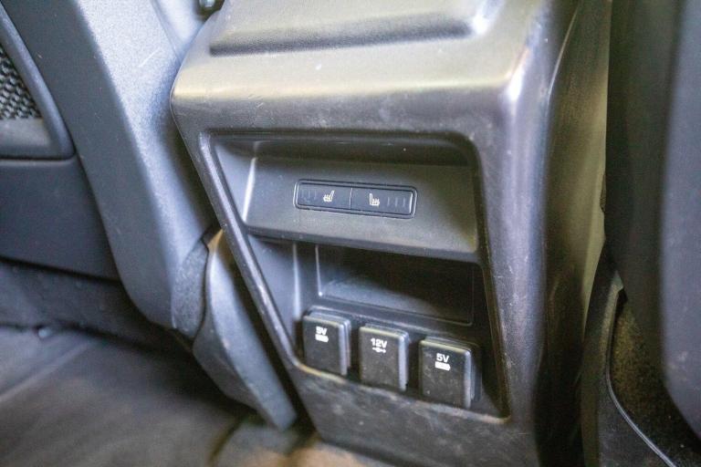 2016 Land Rover Discovery Sport 2.0 TD4 HSE Luxury SUV 5dr Diesel Auto 4WD Euro 6 (s/s) (180 ps) ...