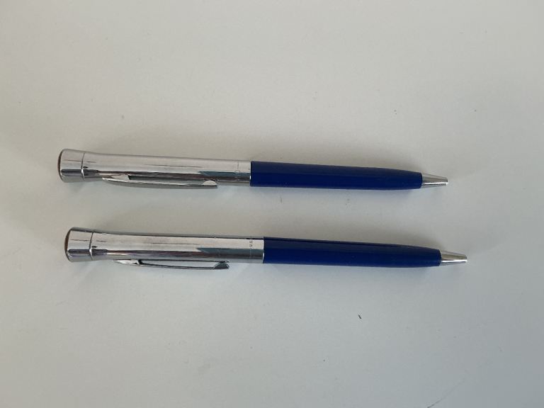 VINTAGE STAINLESS STEEL GARLAND USA BALLPOINT. INSURANCE LOGO BUBBLE TOP