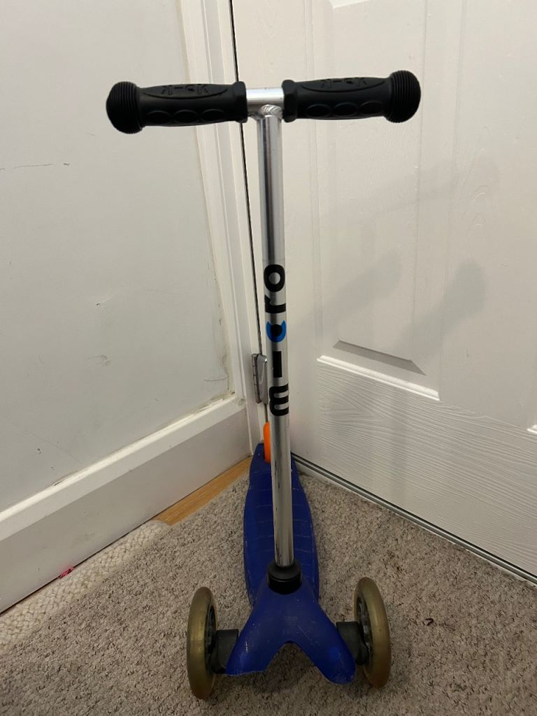 image for Micro scooter -Tooting Bec 