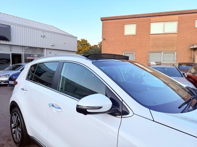 2019 Kia Sportage 1.6 CRDi EcoDynamics+ 4 DCT AWD Euro 6 (s/s) 5dr ESTATE Diesel/Electric Hybrid ...