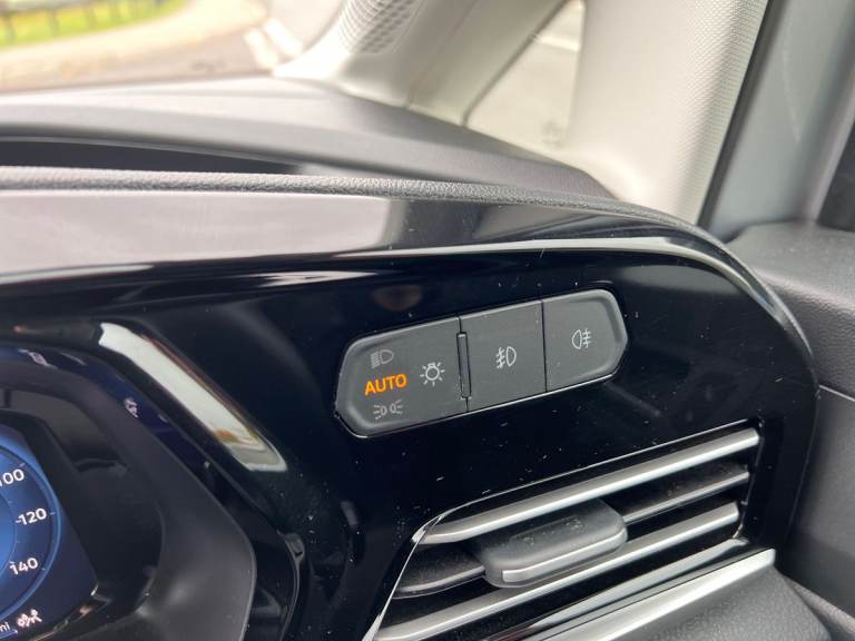 2025 Ford Transit Connect 250 LWB 1.5 Limited 150PS PHEV Auto Van Petrol Parallel PHEV Automatic