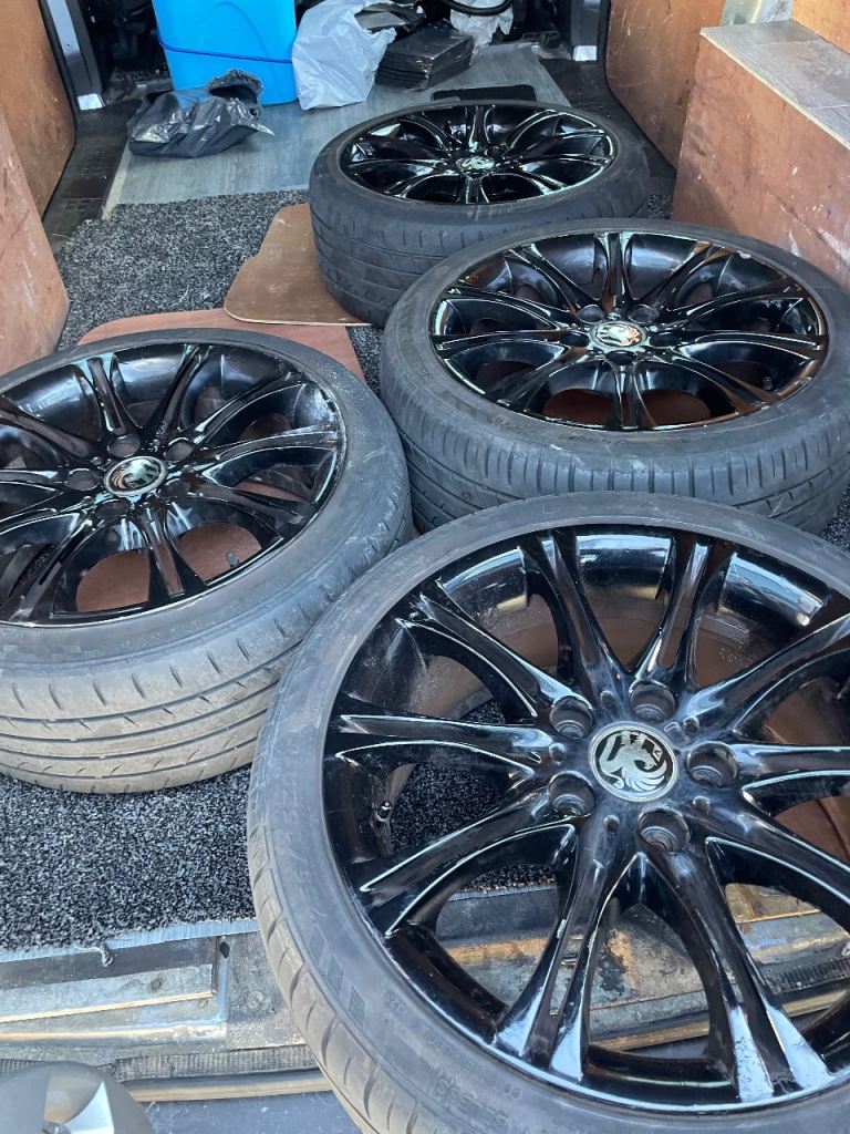 Vauxhall vivaro18 inch  alloy wheels