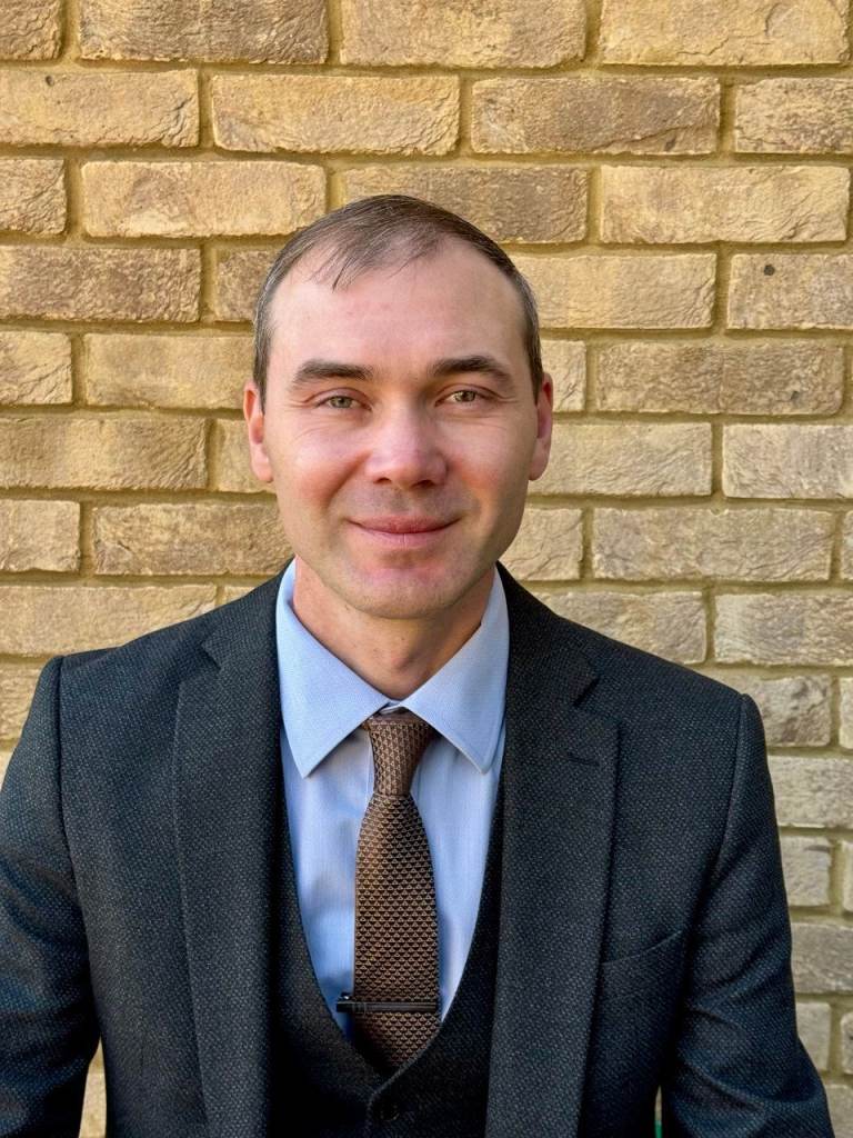 English Tutor in London – Work, Interviews & Real Life English