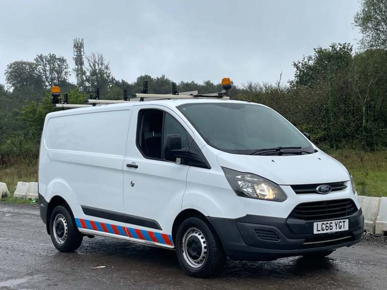 2017 Ford Transit Custom 2.0 TDCi 130ps Low Roof Van PANEL VAN Diesel Manual
