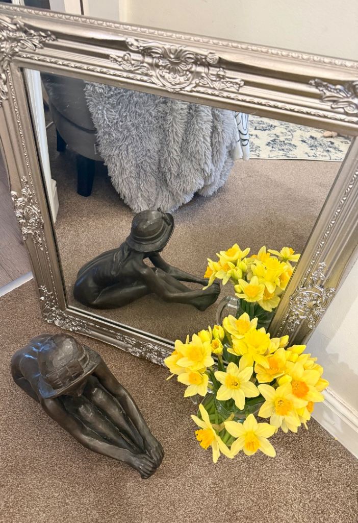 Gorgeous upcycled mirror 