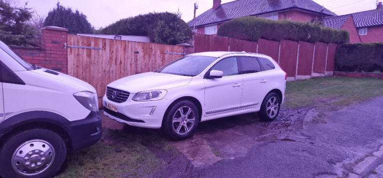 Volvo, XC60, Estate, 2013, Semi-Auto, 2400 (cc), 5 doors
